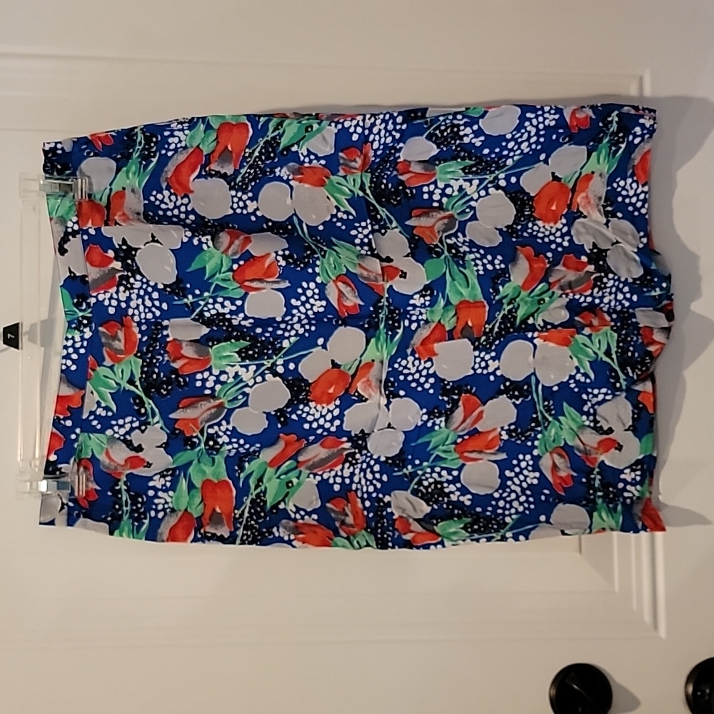 Annalisa, Size 14, Floral